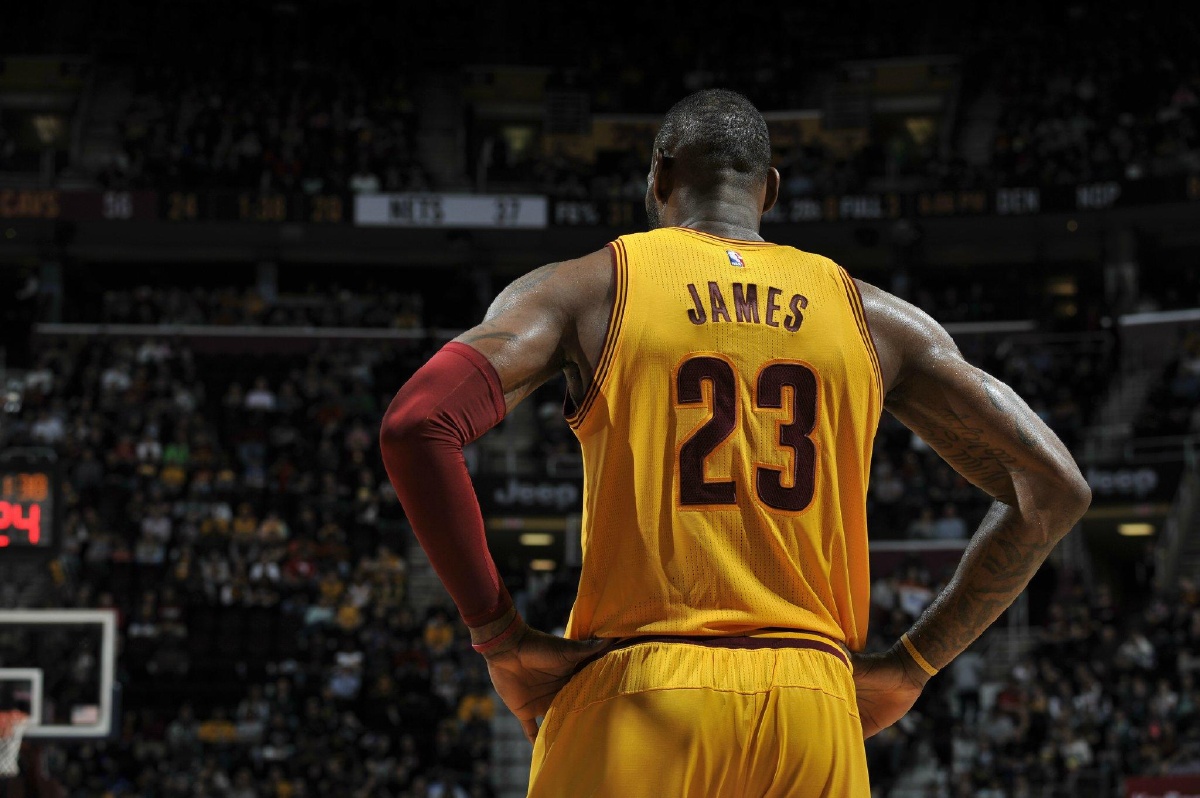 把对手发球 把对手发球