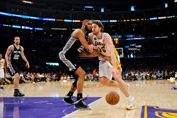 实伤情的两 实伤情的两